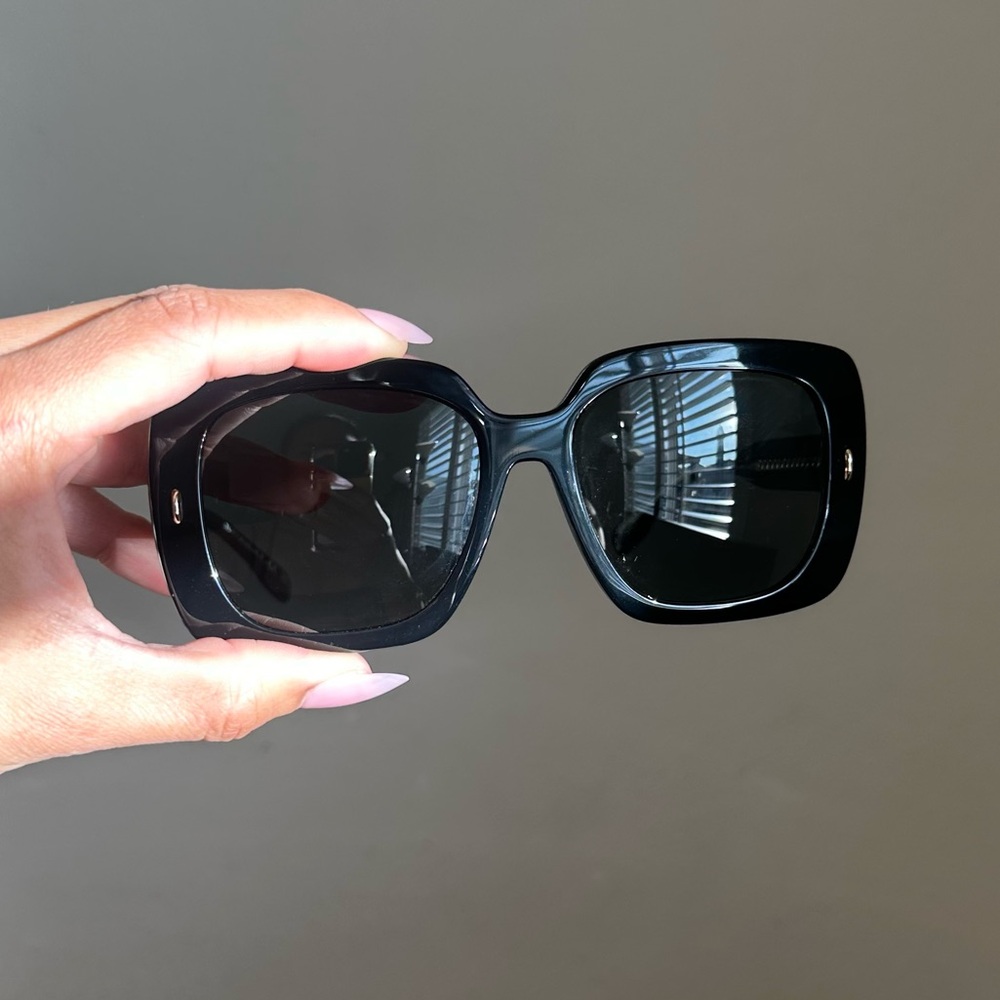 TORY BURCH MILLER OVERSIZED SQUARE FRAME SUNGLASSES/ BLACK Designer Sunglasses - Picture 5 of 16